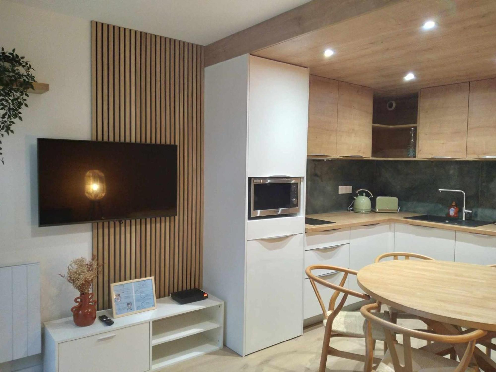 Duplex Lumineux - 40M2 - 2 Chambres - Balcon Terrasse - Parking - Entierement Renove En Mai 2024 Cauterets Esterno foto