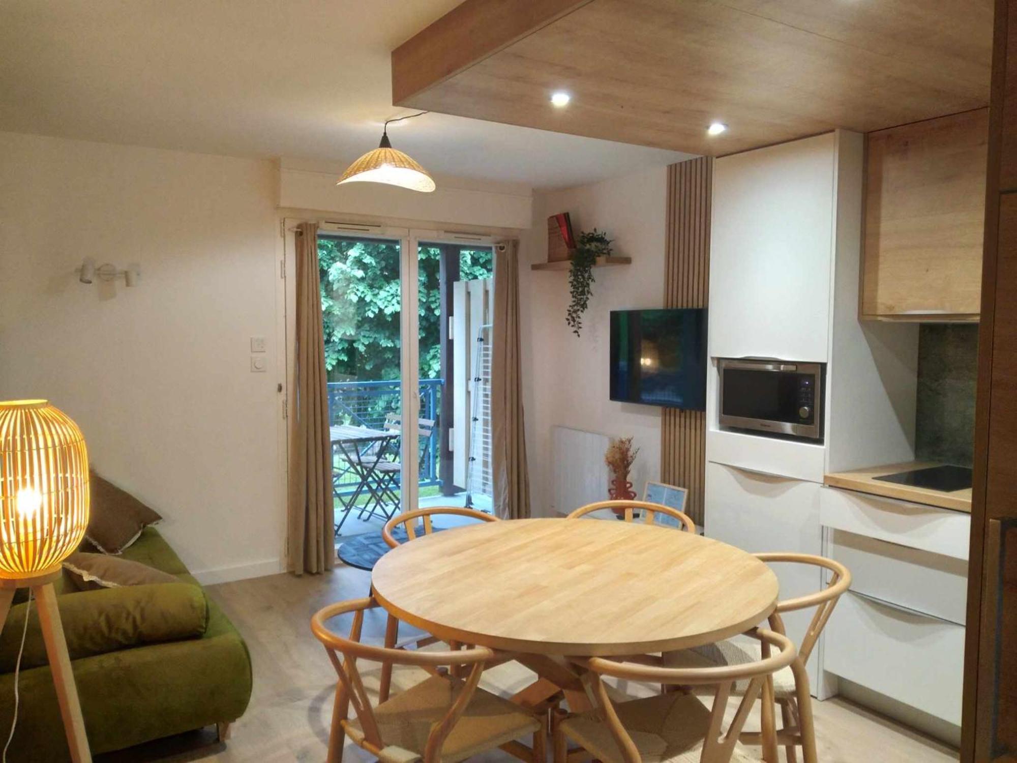 Duplex Lumineux - 40M2 - 2 Chambres - Balcon Terrasse - Parking - Entierement Renove En Mai 2024 Cauterets Esterno foto